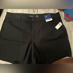 Old Navy High-Rise Pixie Secret-Smooth Pockets
size 16
